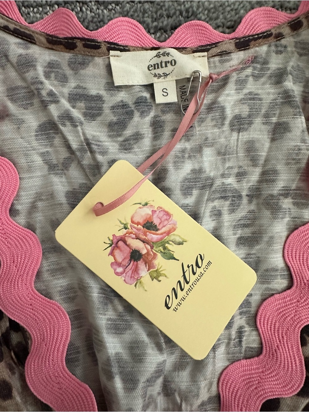NWT Entro Leopard Print w/ Pink Ric Rac Cover Up Size Small - Picture 4 of 5